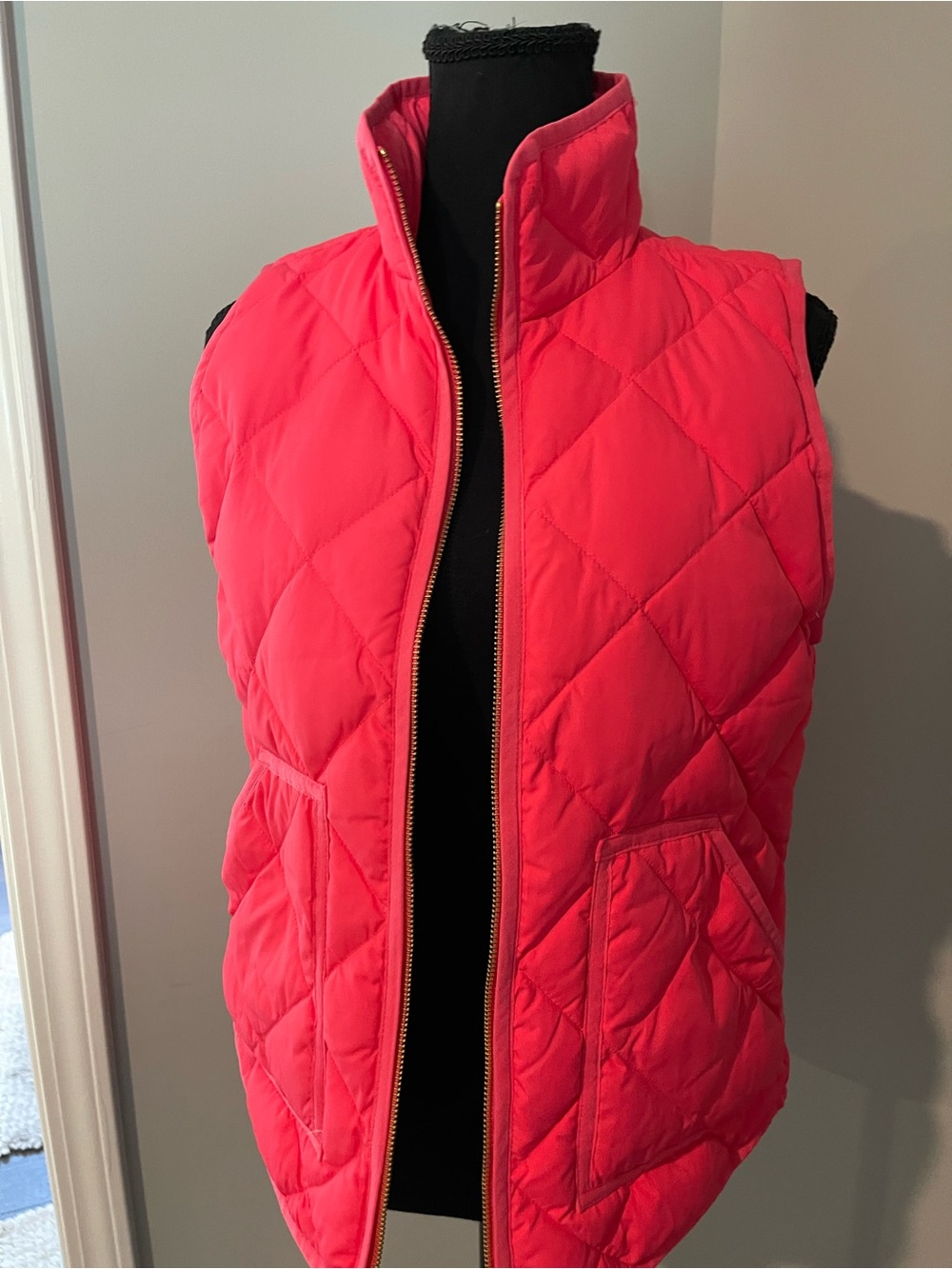 Quilted Sleeveless Puffer Vest - Coral Pink